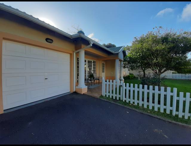 2 BEDROOM TOWNHOUSE TO LET IN SOMERSET VALLEY ESTATE